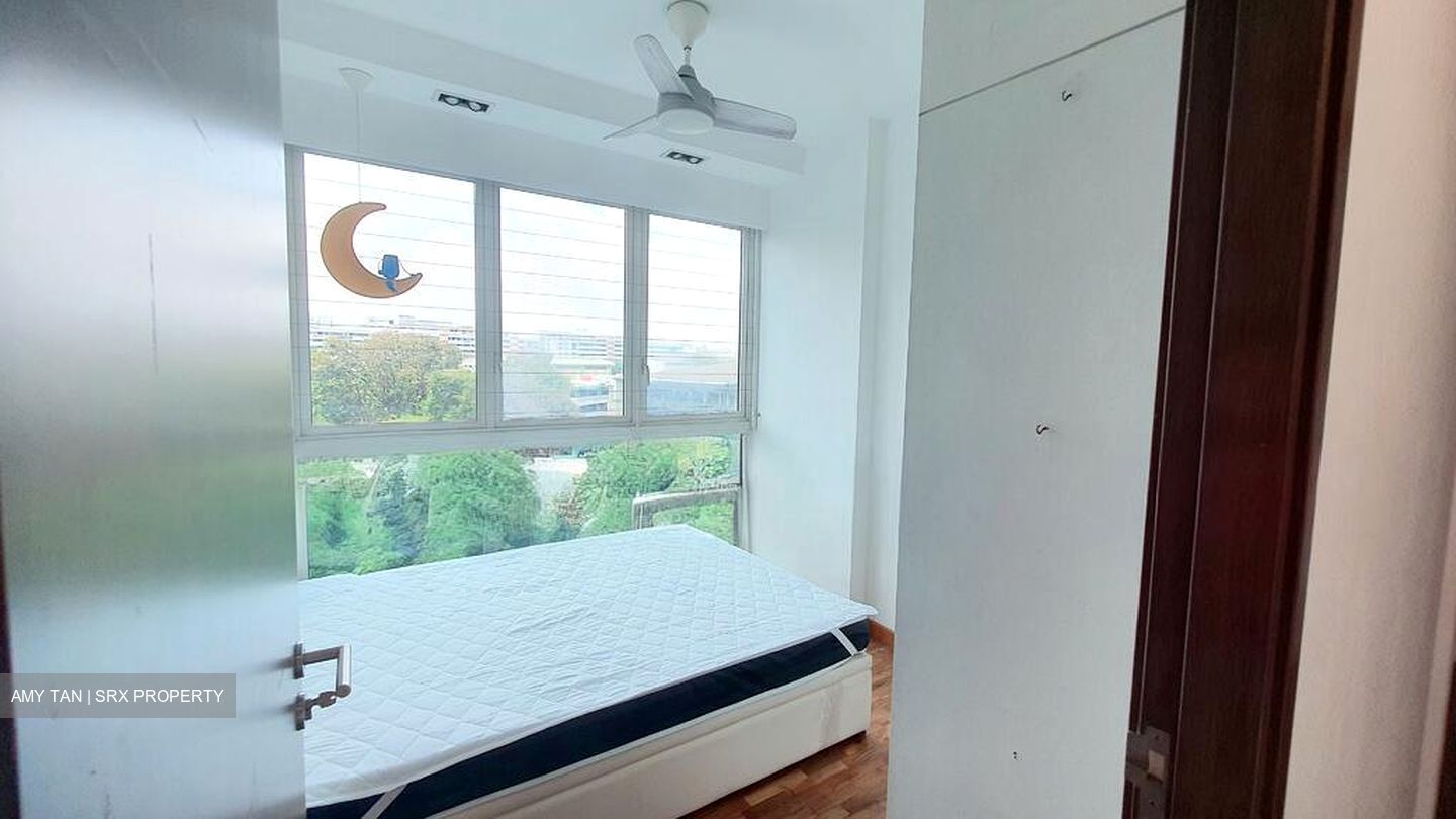 1 Canberra (D27), Condominium #578583501